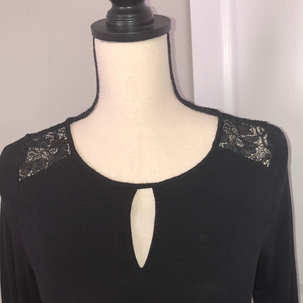 BANANA REPUBLIC Women Lace Shoulder Long Sleeve Black Top | XS